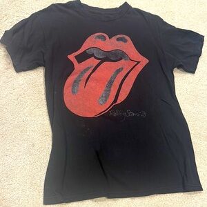 Brandy Melville The Rolling Stones Black and Red Short Sleeve Tee